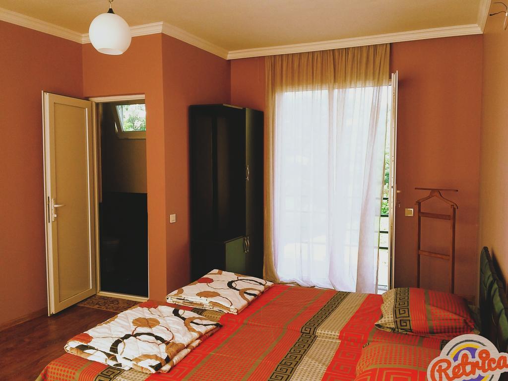 Maiko'S House Hotel Batumi Exterior photo