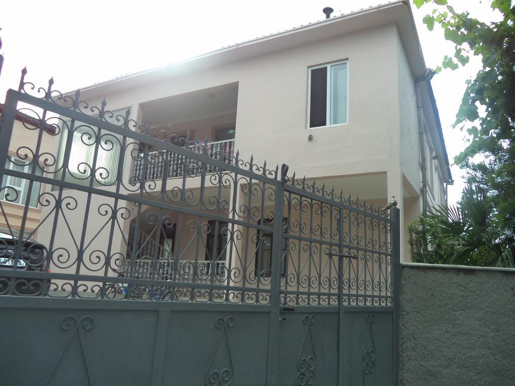 Maiko'S House Hotel Batumi Exterior photo